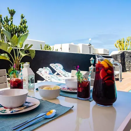 Domus Vulcani Lotus Vila *