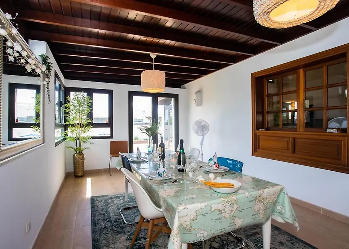 Domus Vulcani Lotus Vila *